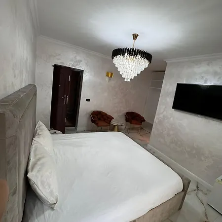 Sea Breeze Mamaia Nord Guest house *